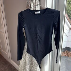 Aritzia Babaton Long Sleeve Top